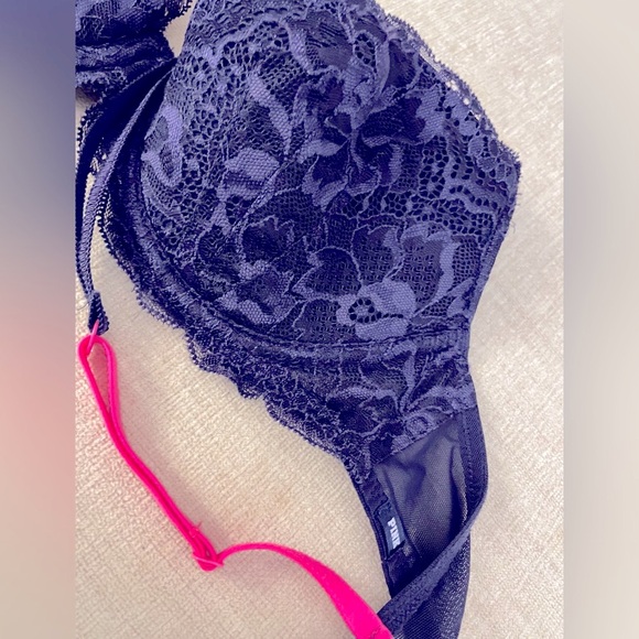 Victoria Secret PINK Lightly Lined Demi 34B - Picture 2 of 7